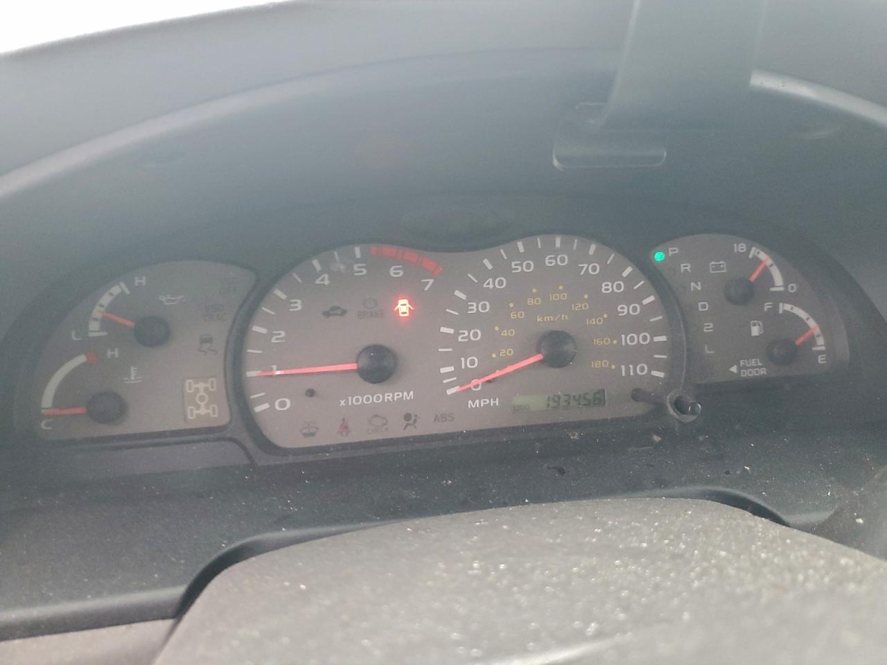 2002 TOYOTA Sequoia