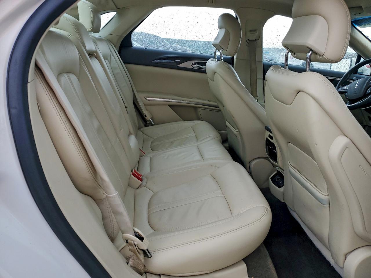 2013 LINCOLN MKZ