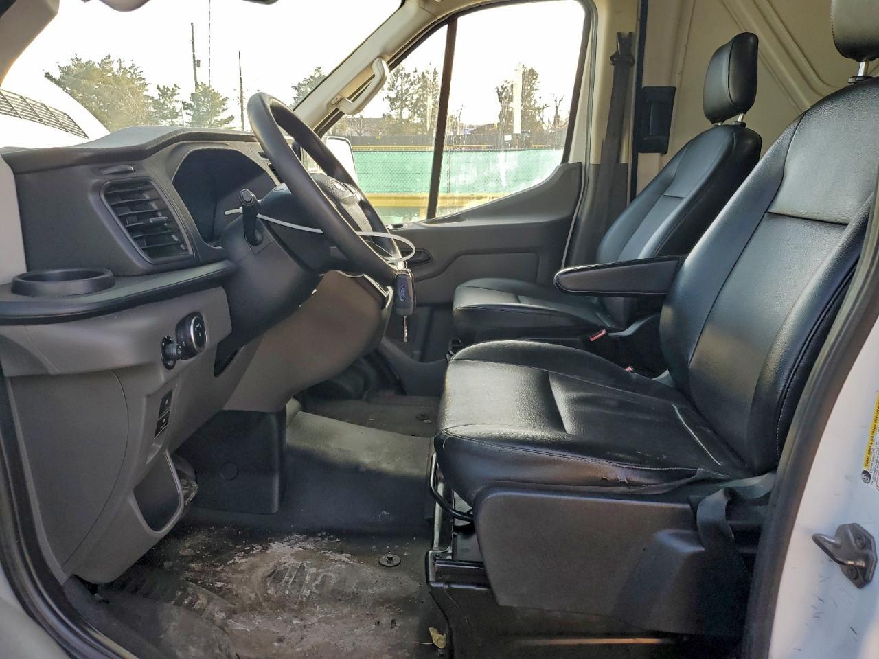 2022 FORD Transit