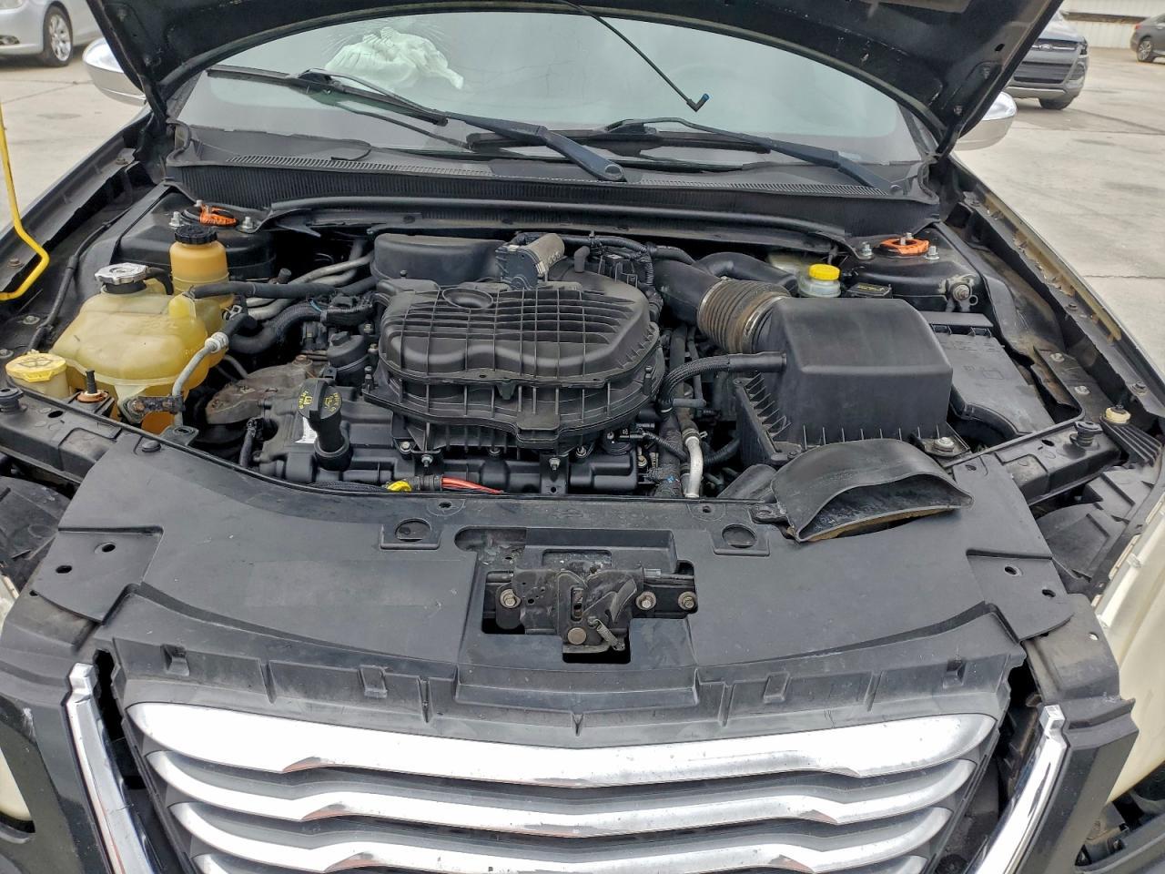 2011 CHRYSLER 200
