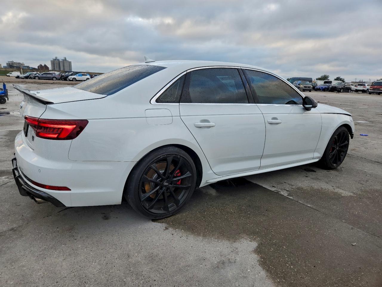 2018 AUDI S4