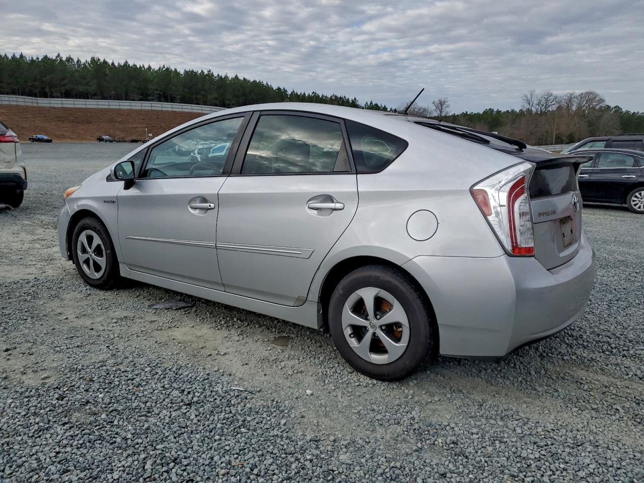 2013 TOYOTA PRIUS