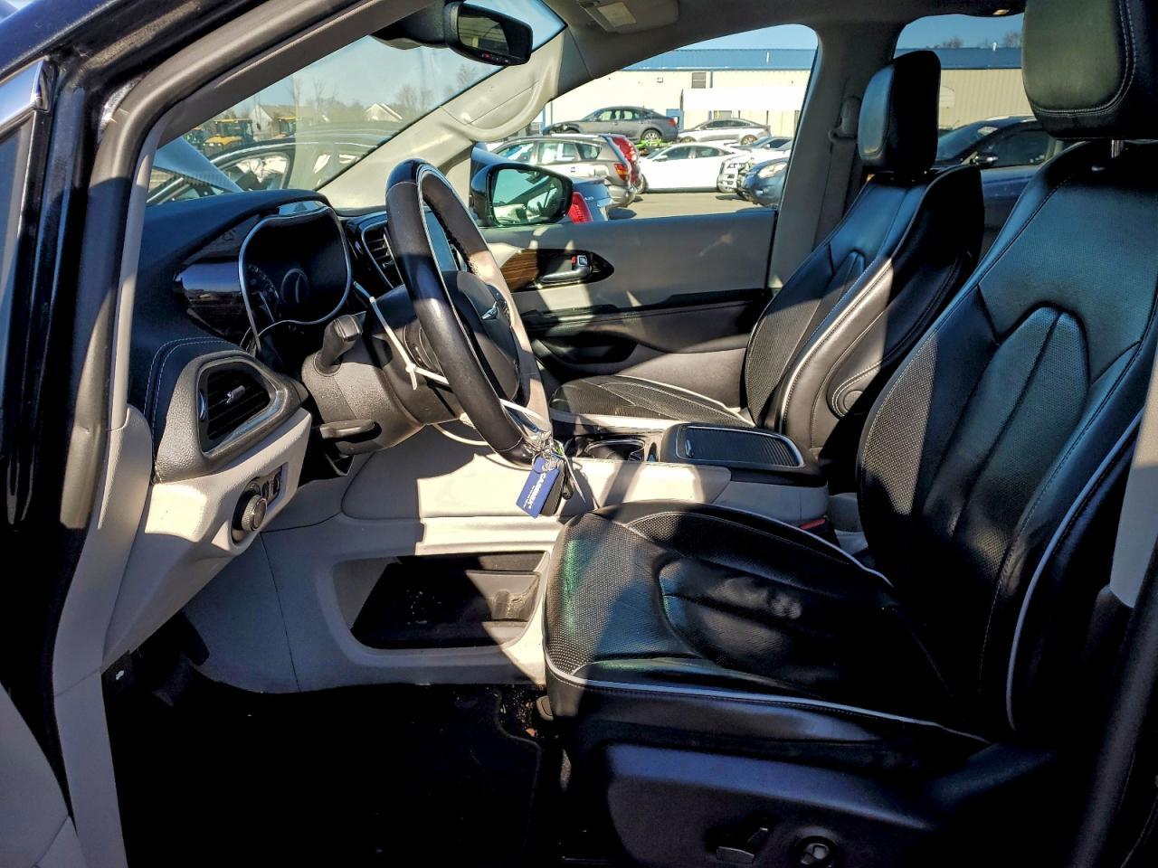 2021 CHRYSLER Pacifica