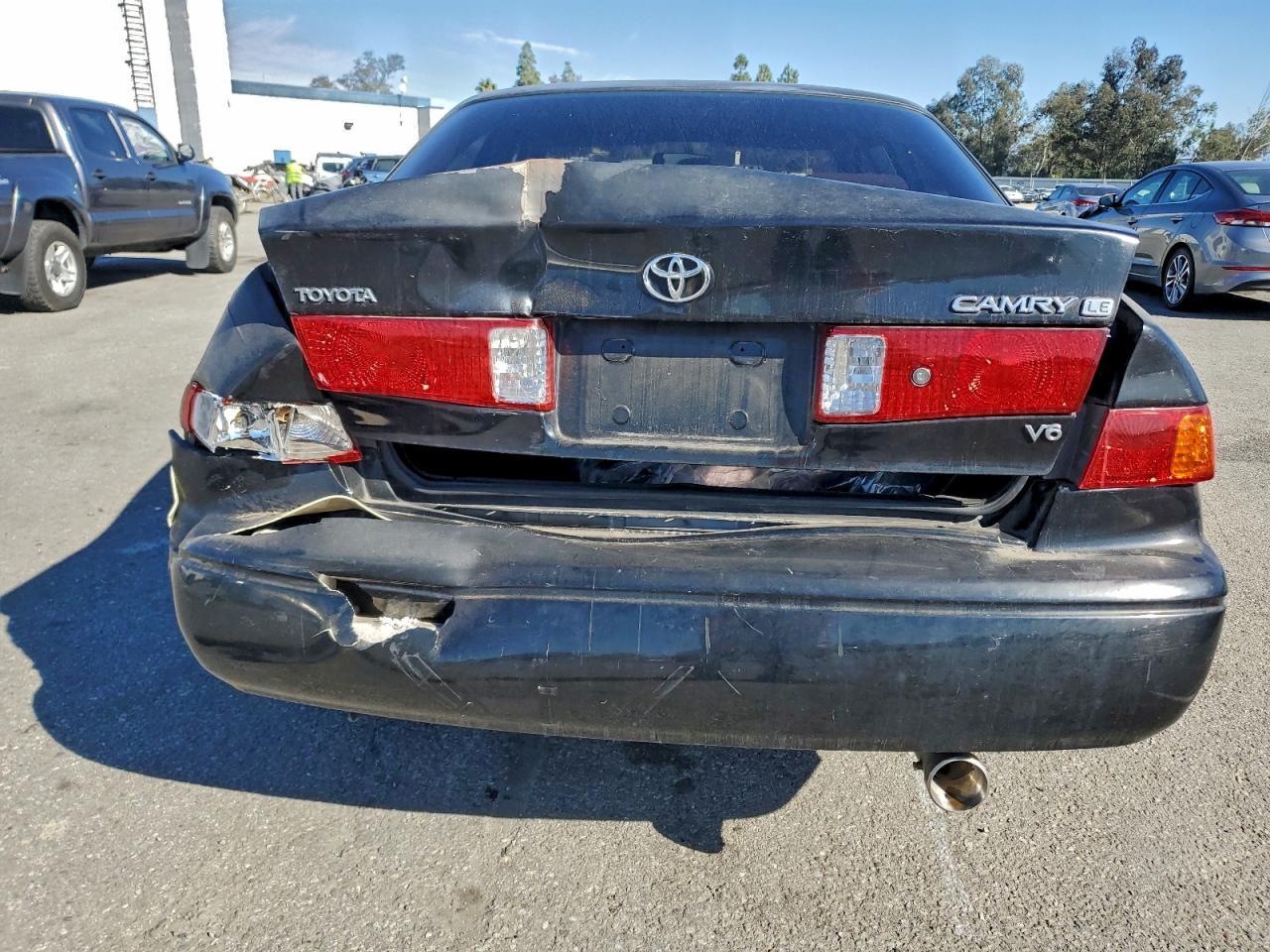 2001 TOYOTA CAMRY