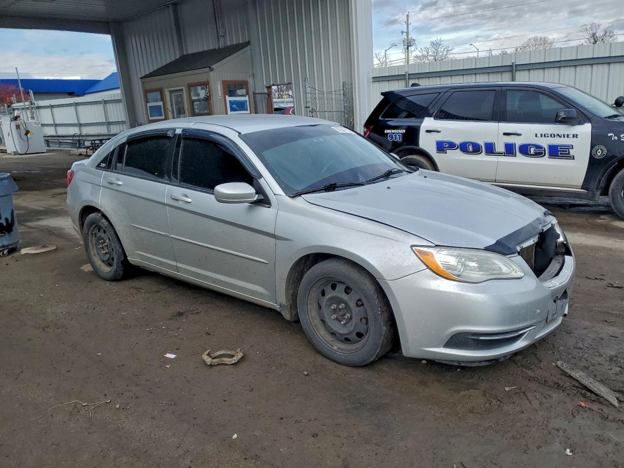 2012 CHRYSLER 200