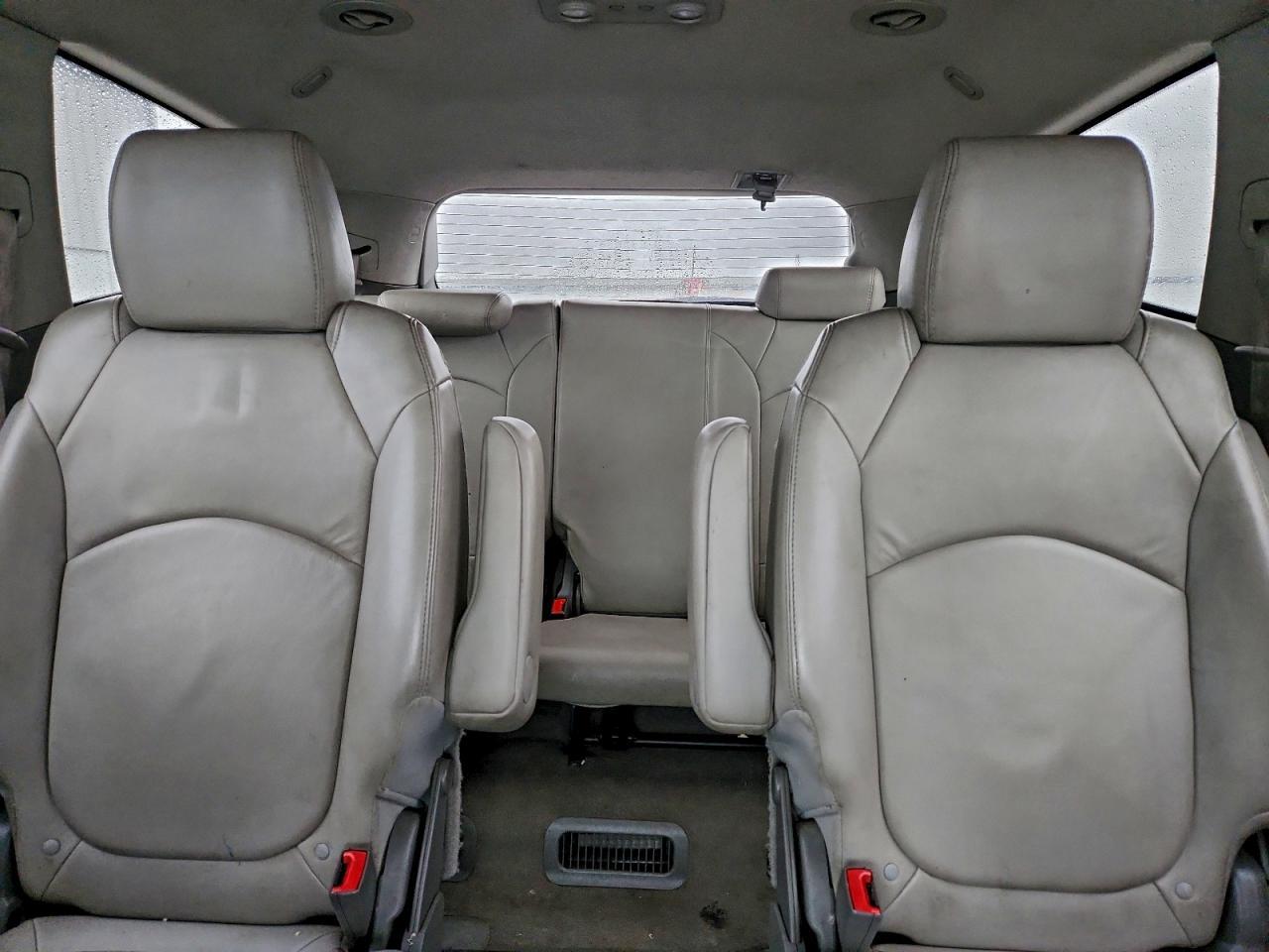 2011 CHEVROLET TRAVERSE