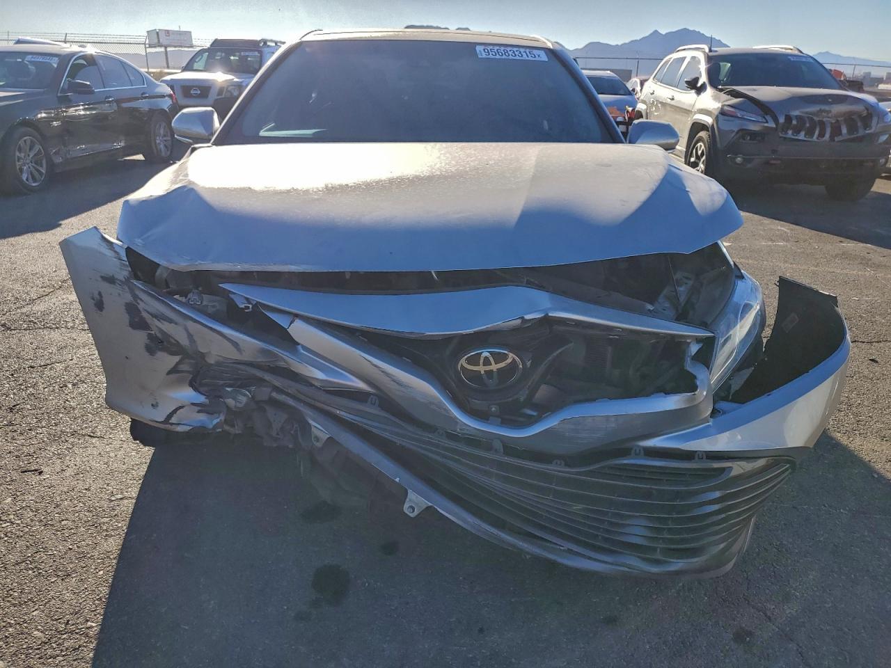 2018 TOYOTA CAMRY
