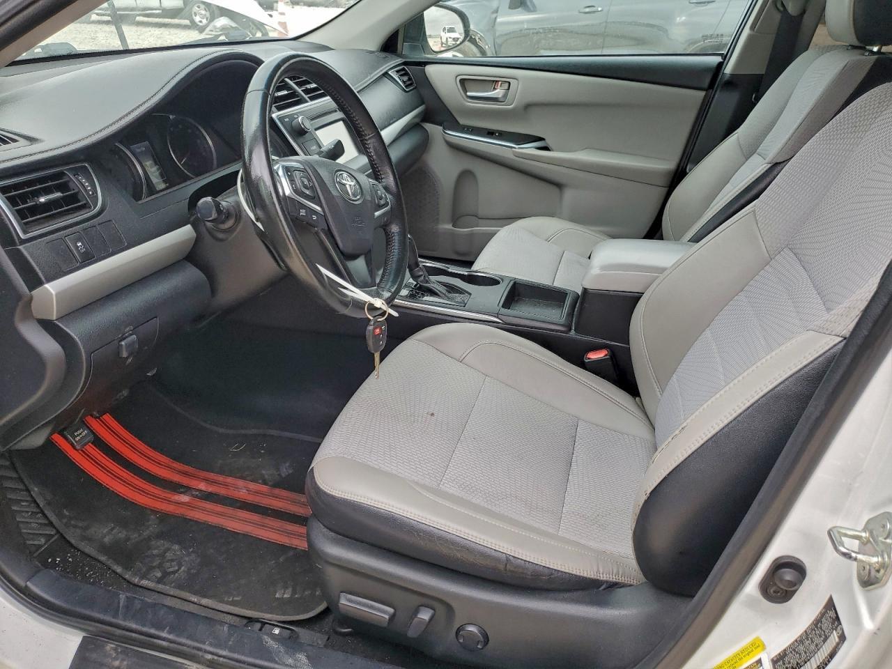2016 TOYOTA CAMRY