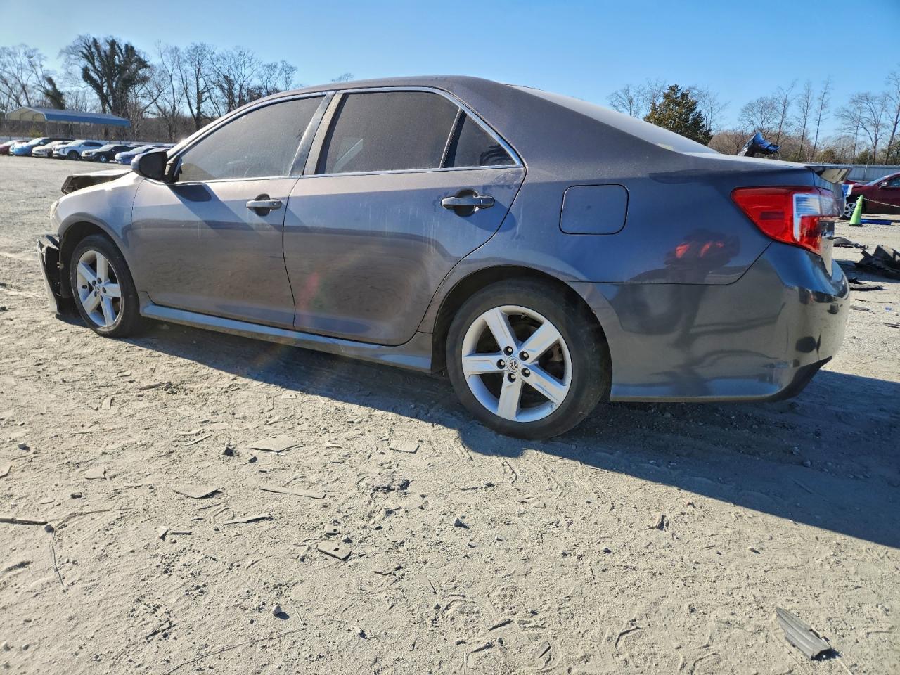 2014 TOYOTA CAMRY