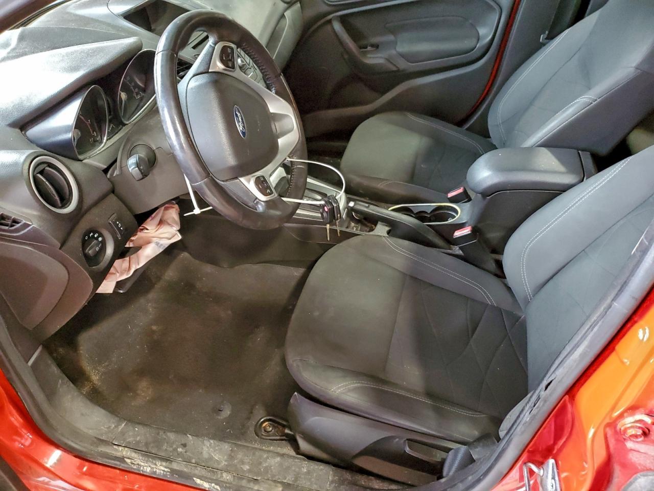 2015 FORD Fiesta