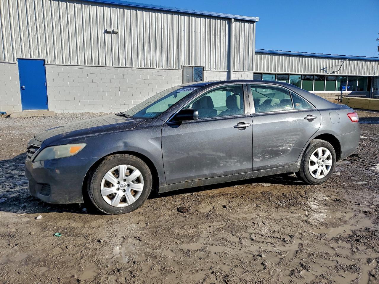 2010 TOYOTA CAMRY