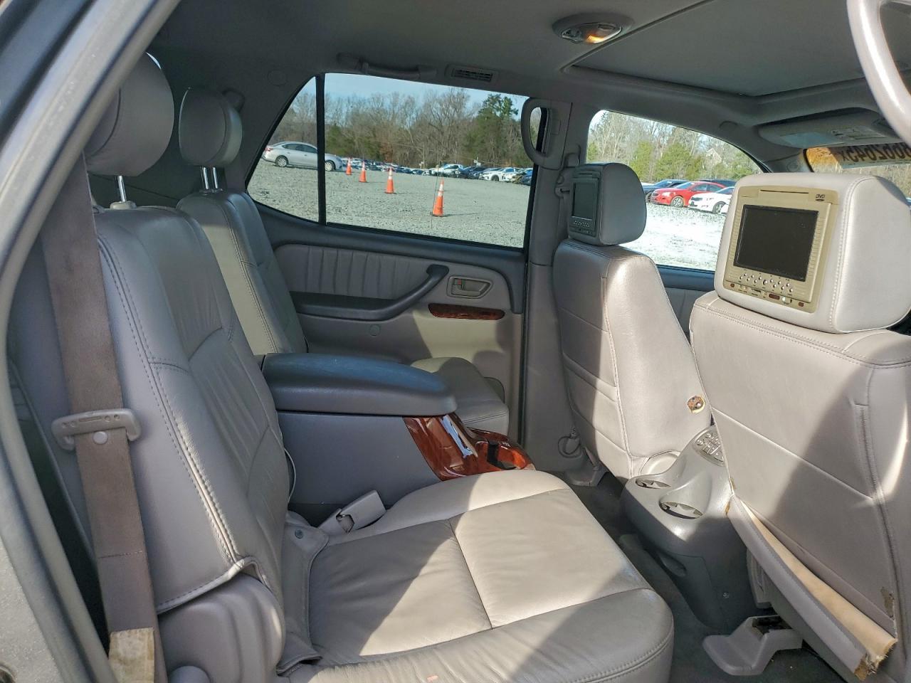 2007 TOYOTA Sequoia