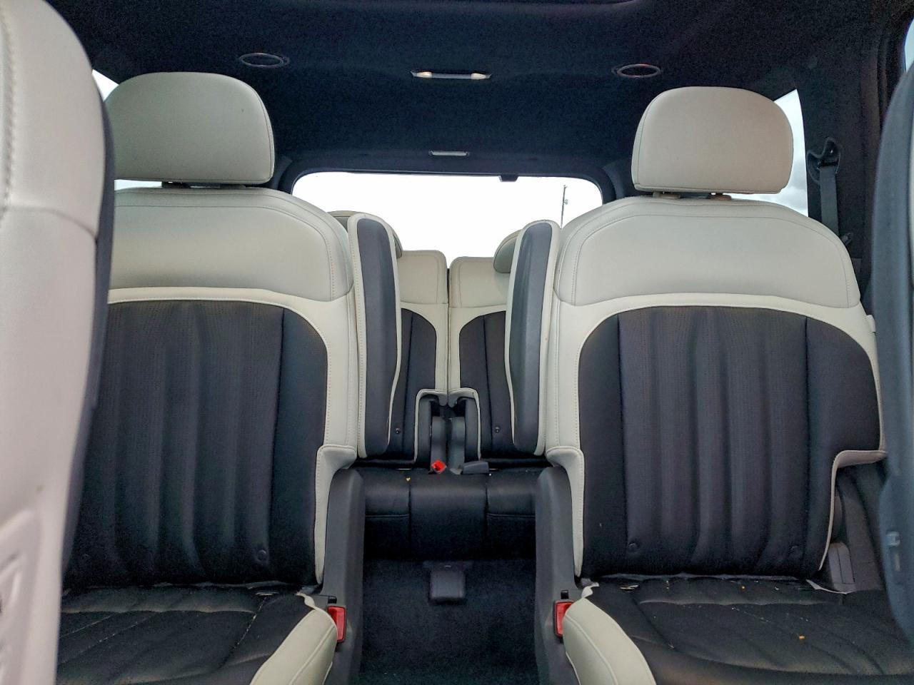 2025 KIA EV9