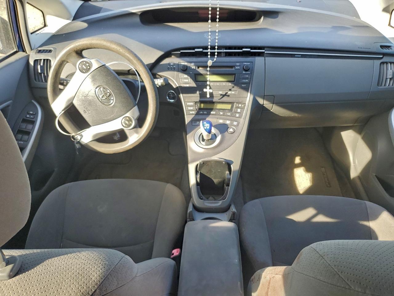 2011 TOYOTA PRIUS