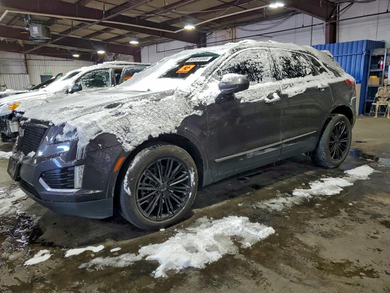 2017 CADILLAC XT5