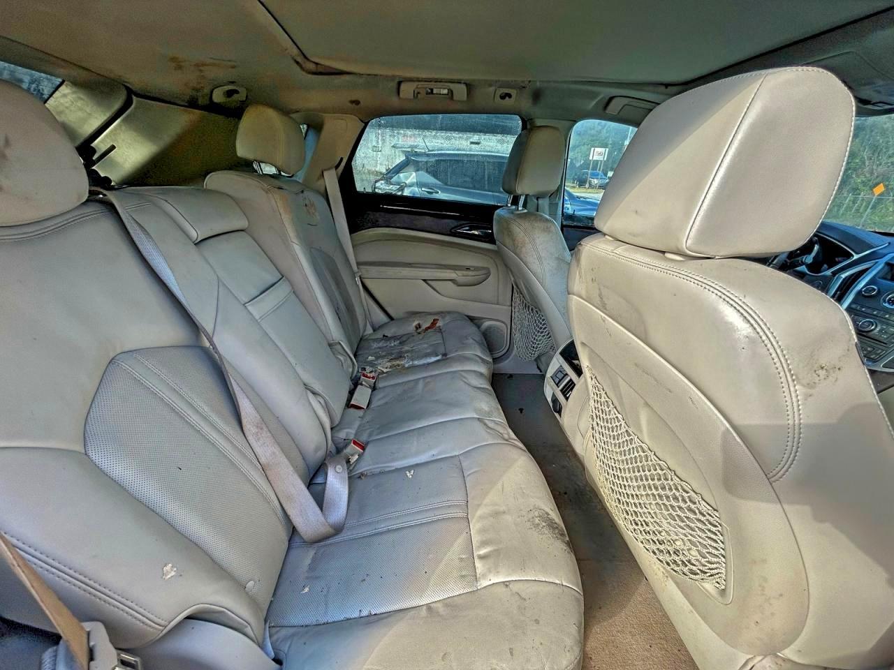 2010 CADILLAC SRX