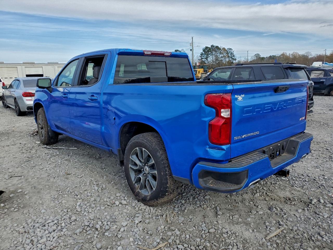 2025 CHEVROLET Silverado