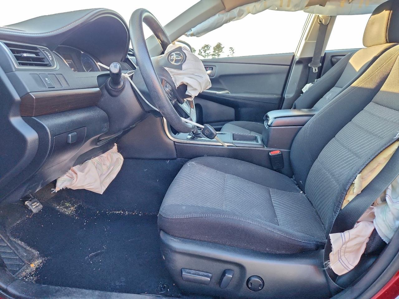2016 TOYOTA CAMRY