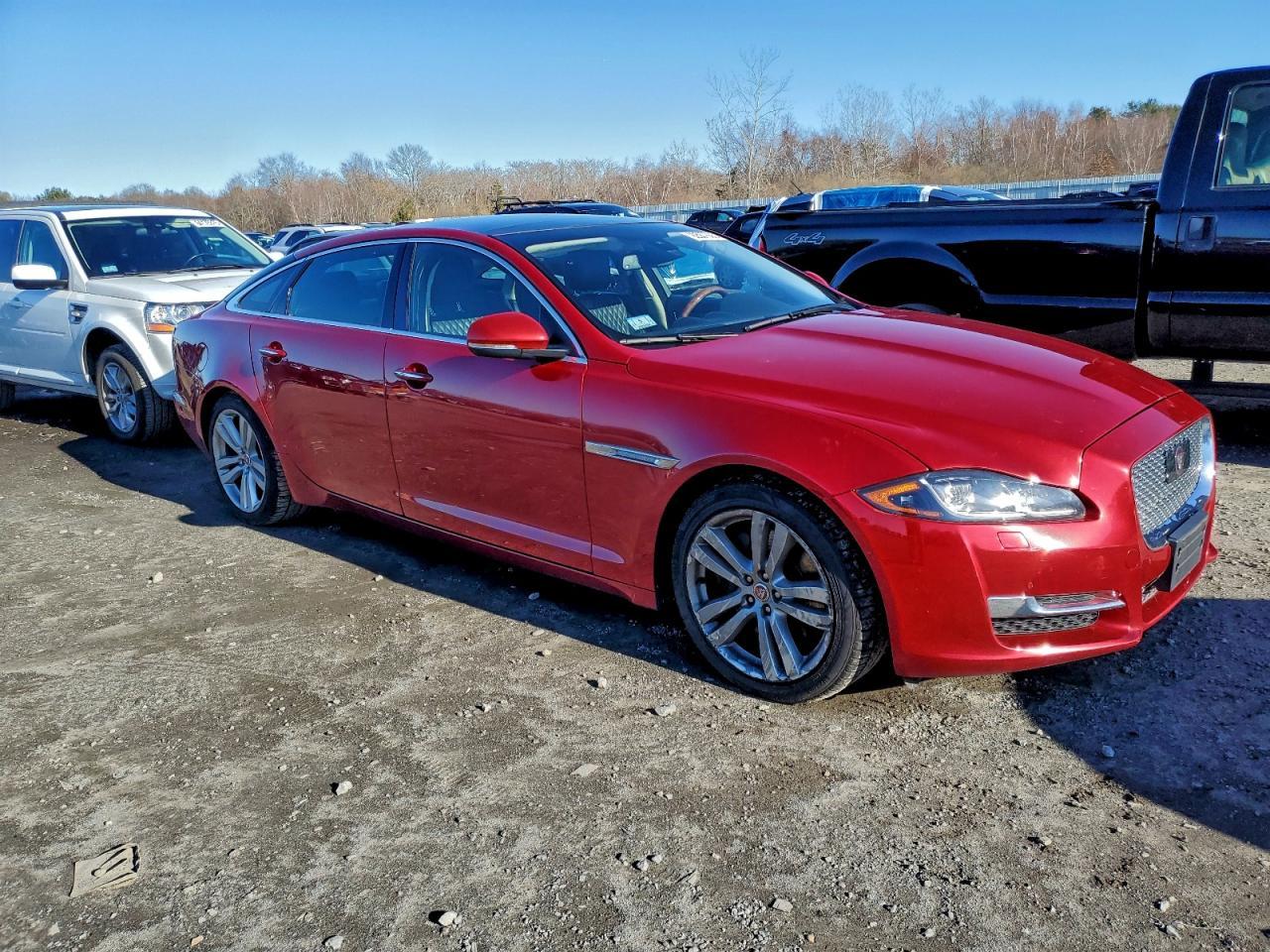 2016 JAGUAR Xj-Series