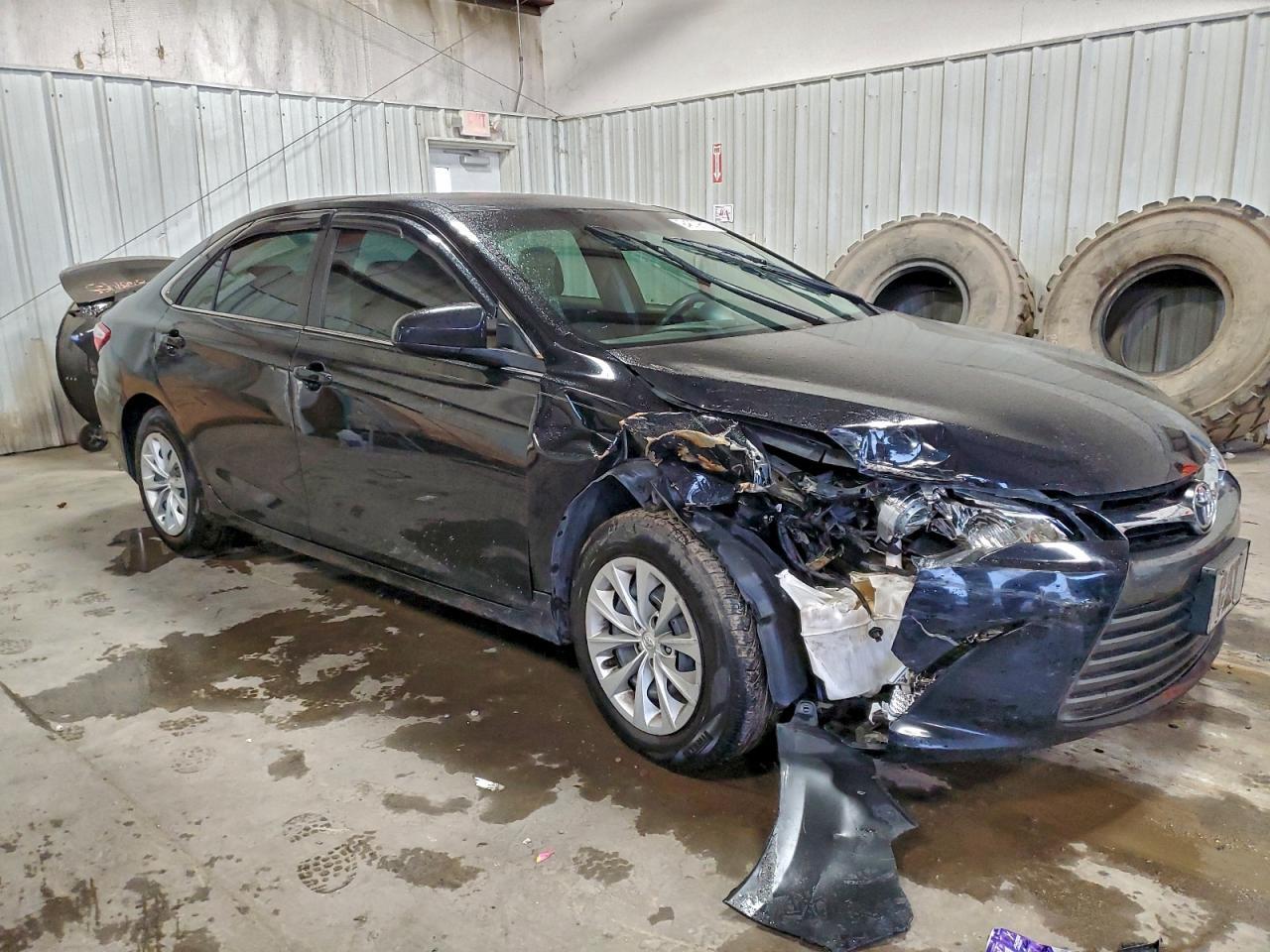 2017 TOYOTA CAMRY