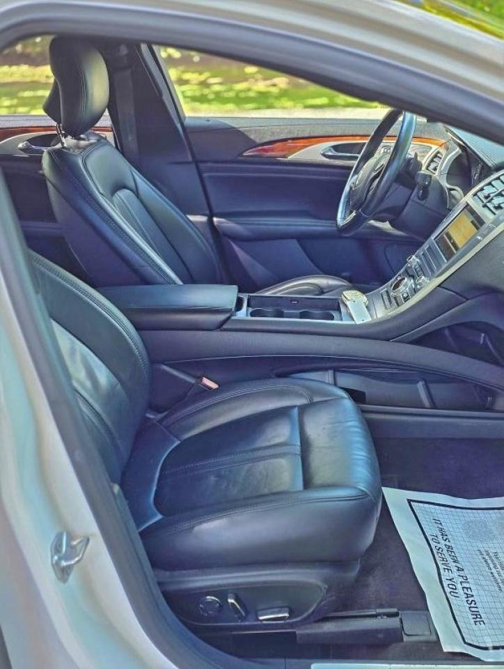 2017 LINCOLN MKZ