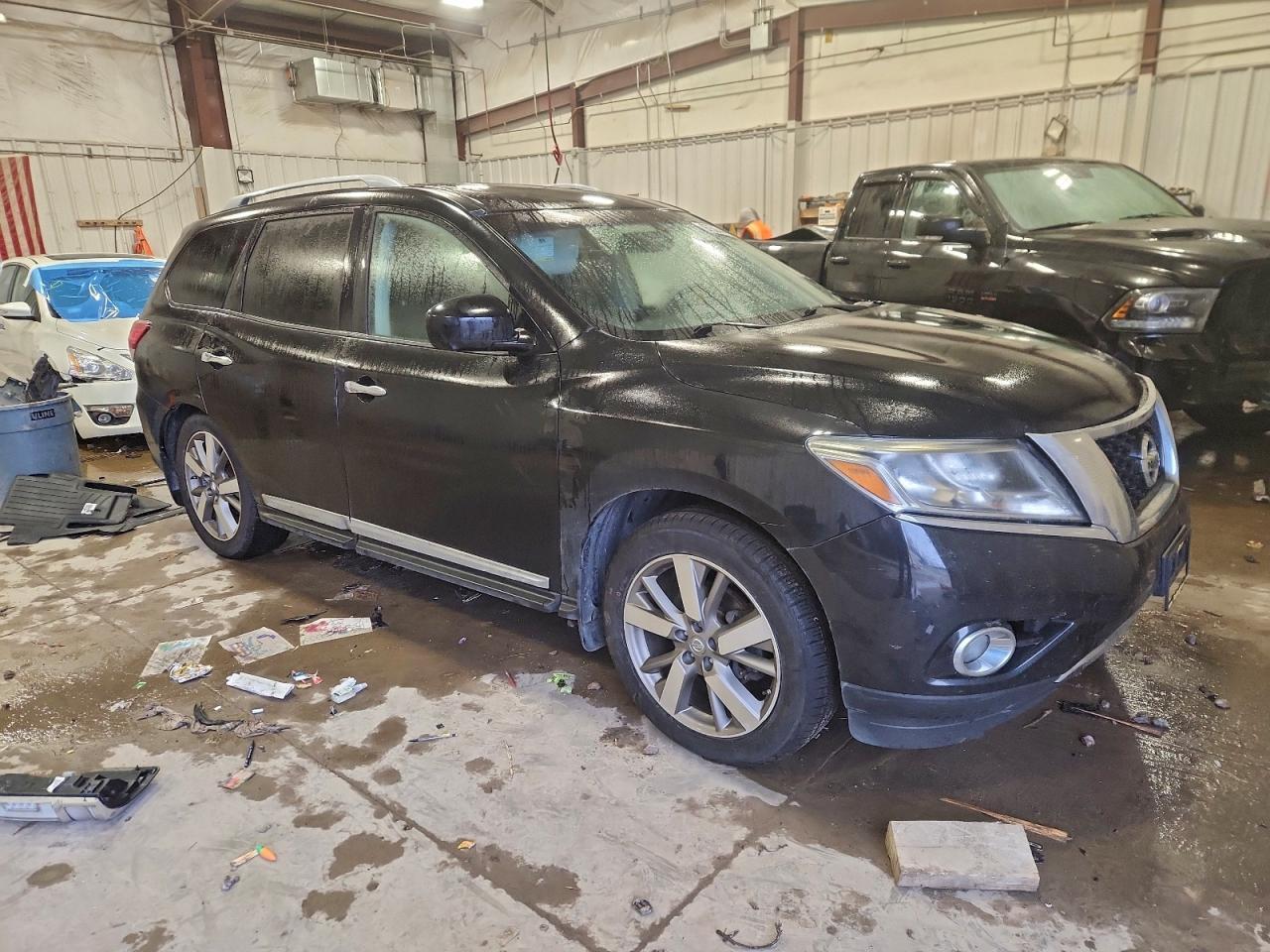 2015 NISSAN PATHFINDER