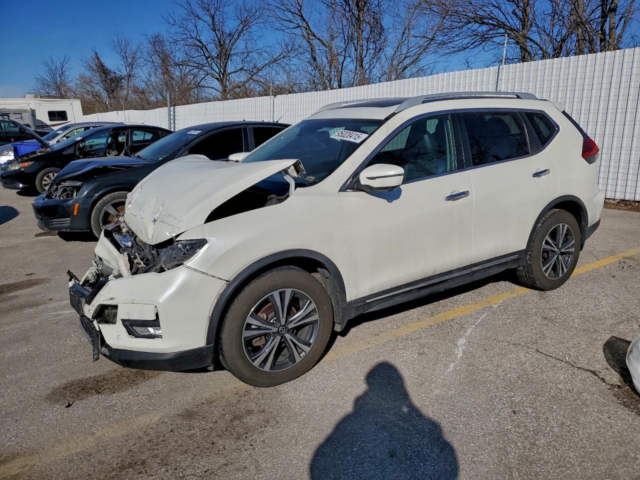 2017 NISSAN ROGUE