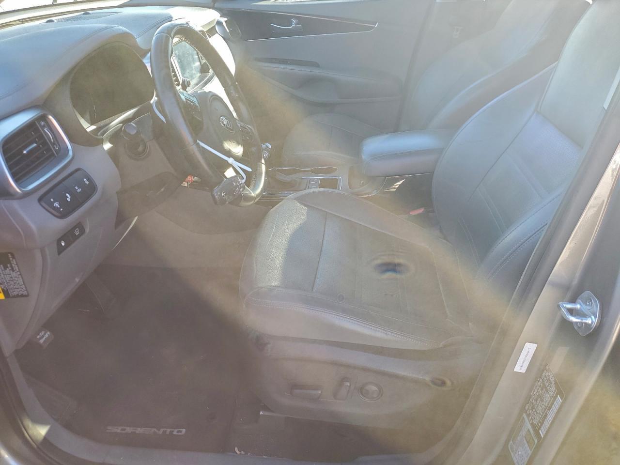 2016 KIA SORENTO