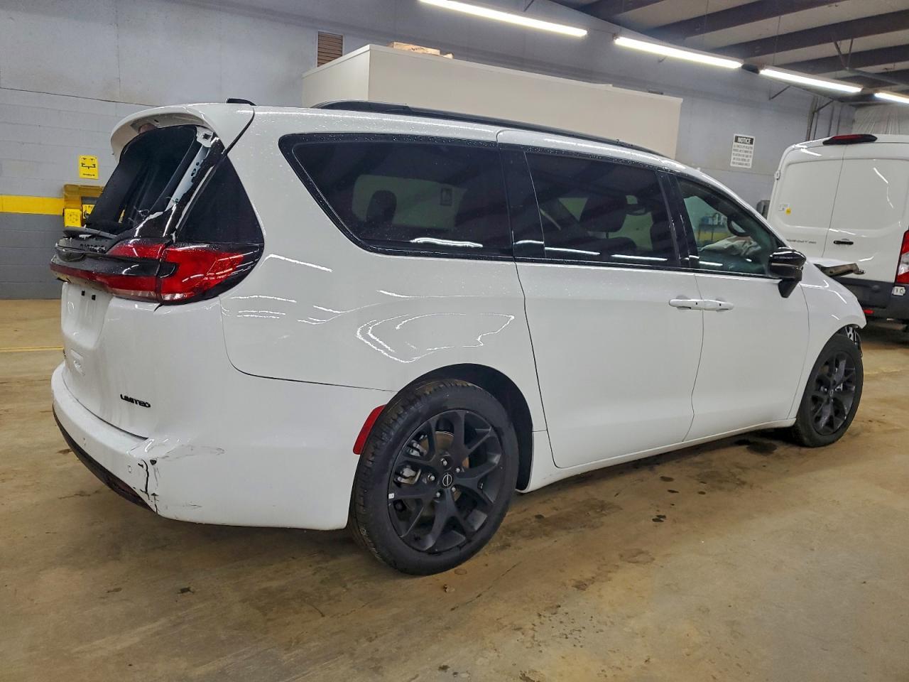2025 CHRYSLER Pacifica