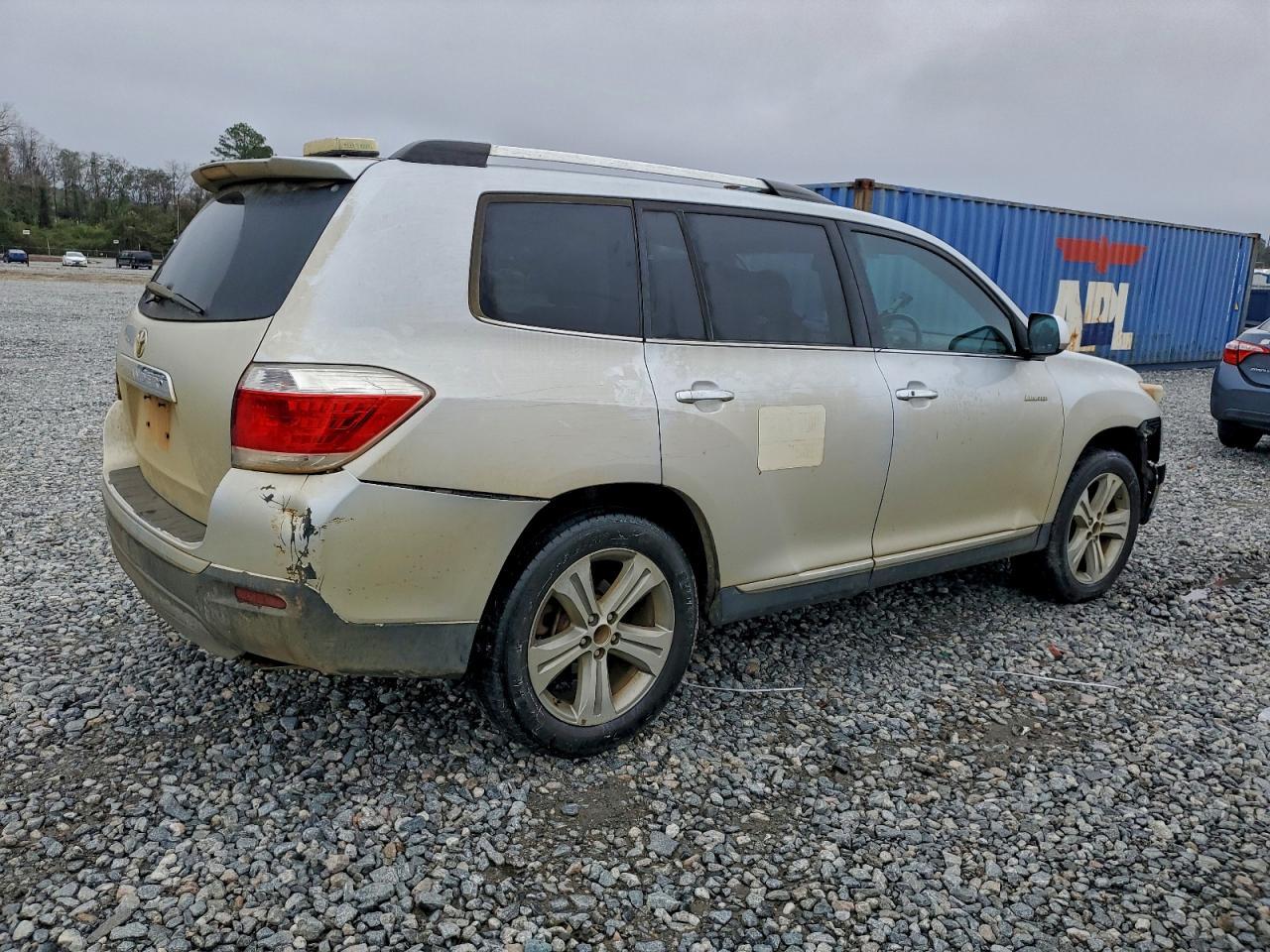 2012 TOYOTA HIGHLANDER
