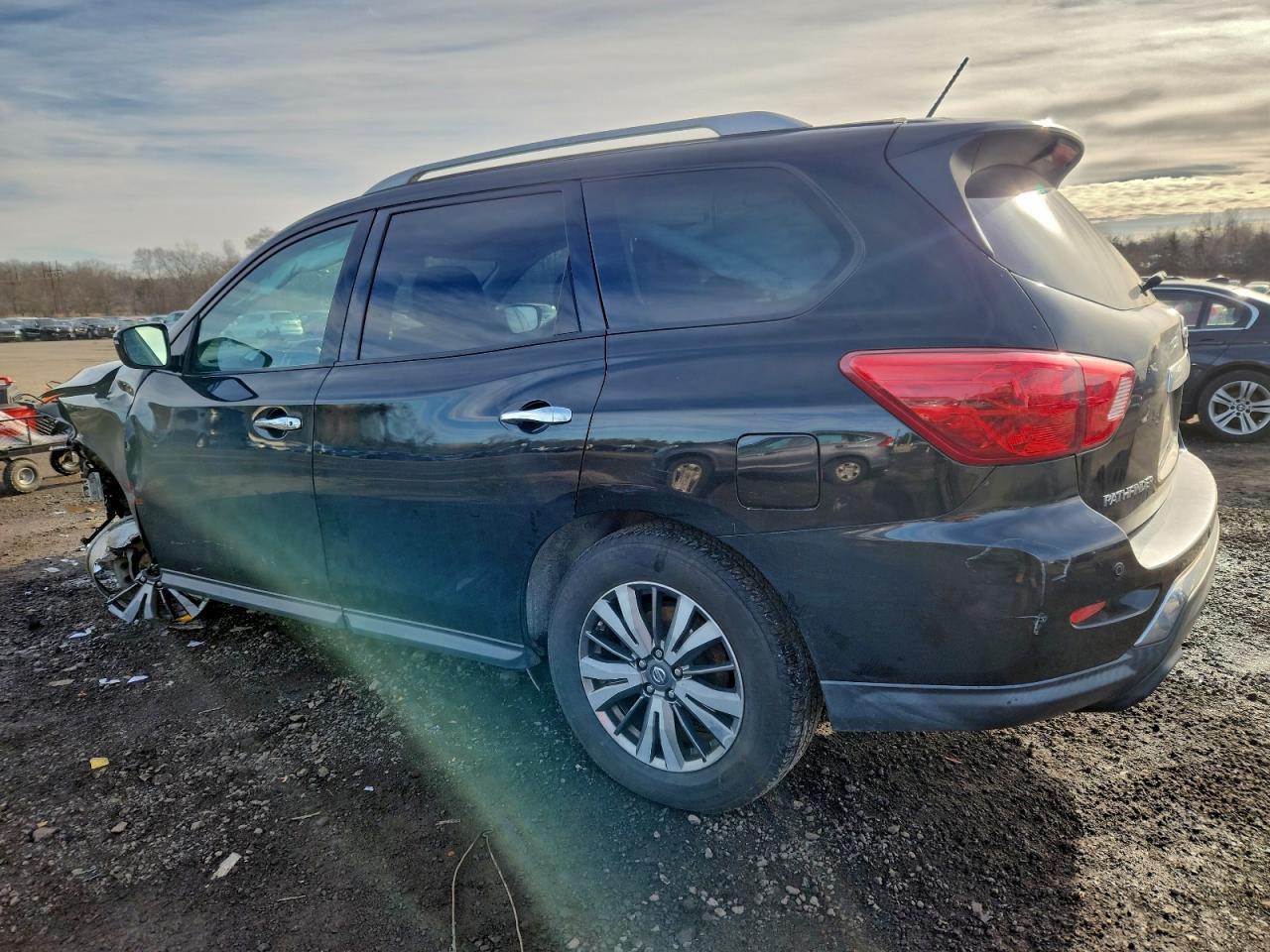 2018 NISSAN PATHFINDER