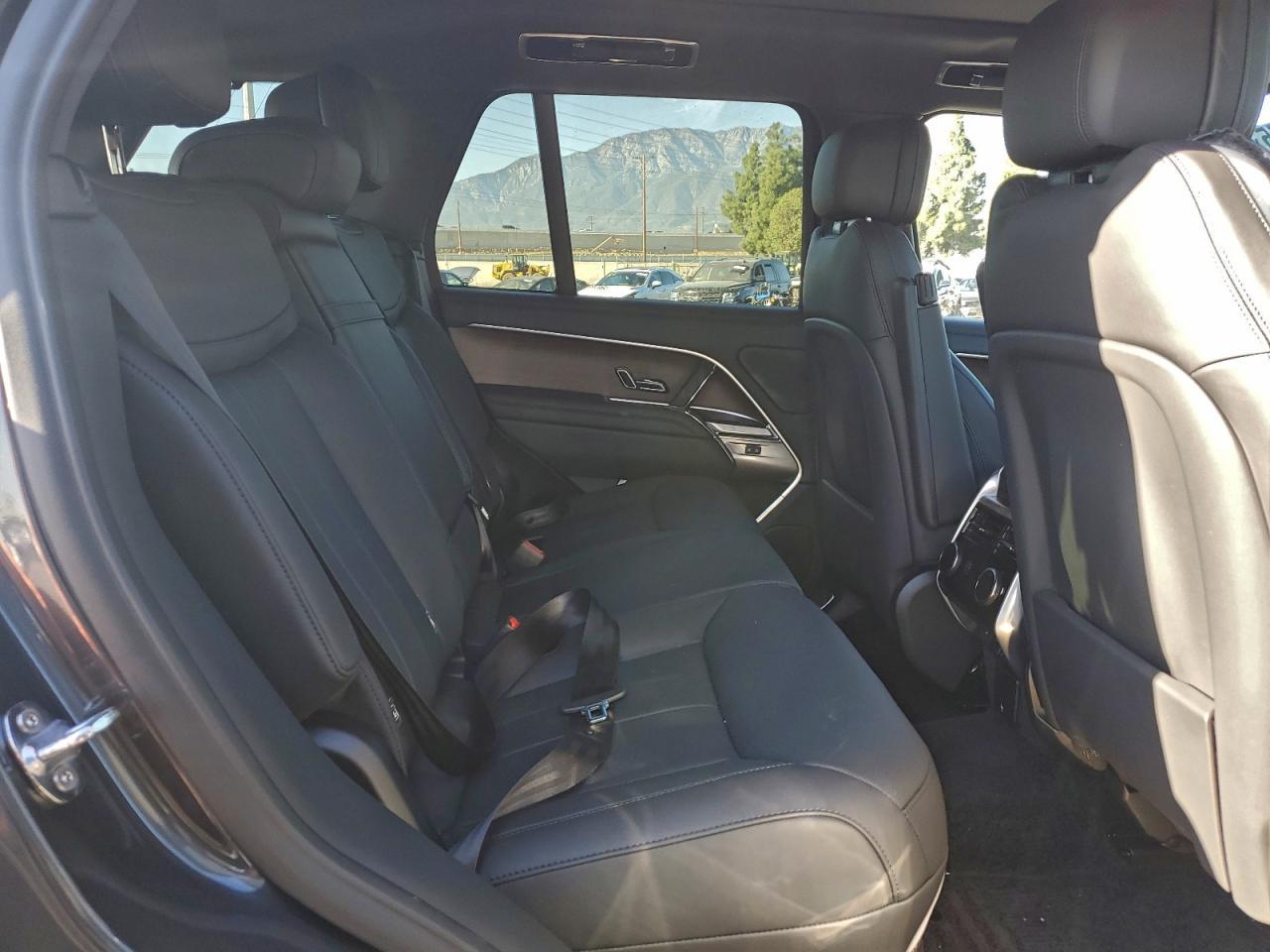 2025 LAND ROVER RANGE ROVER