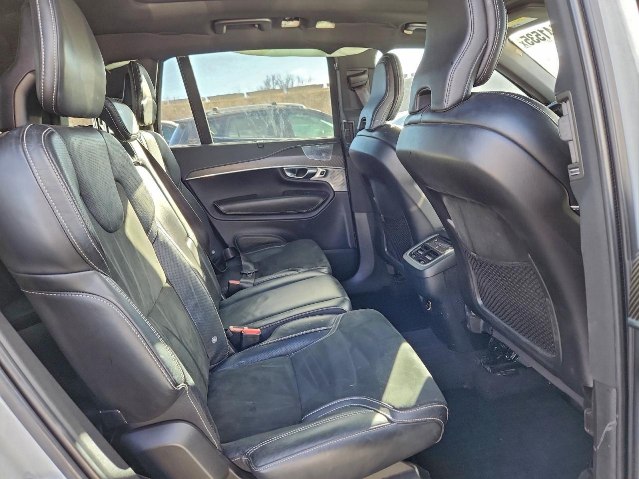 2019 VOLVO XC90