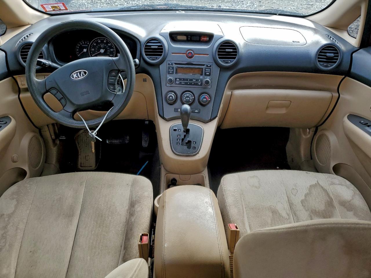 2008 KIA RONDO