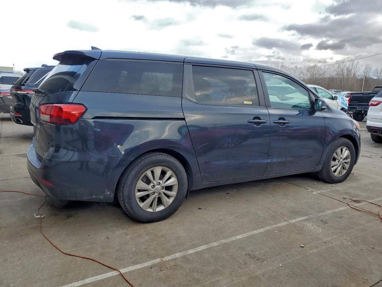 2017 KIA SEDONA