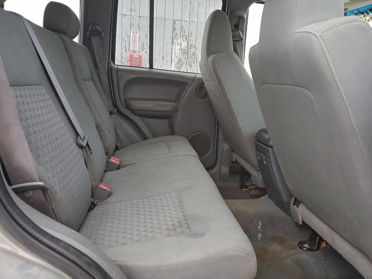 2006 JEEP Liberty