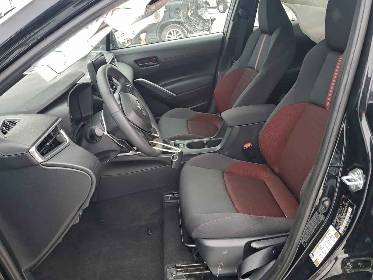 2024 TOYOTA Corolla Cross