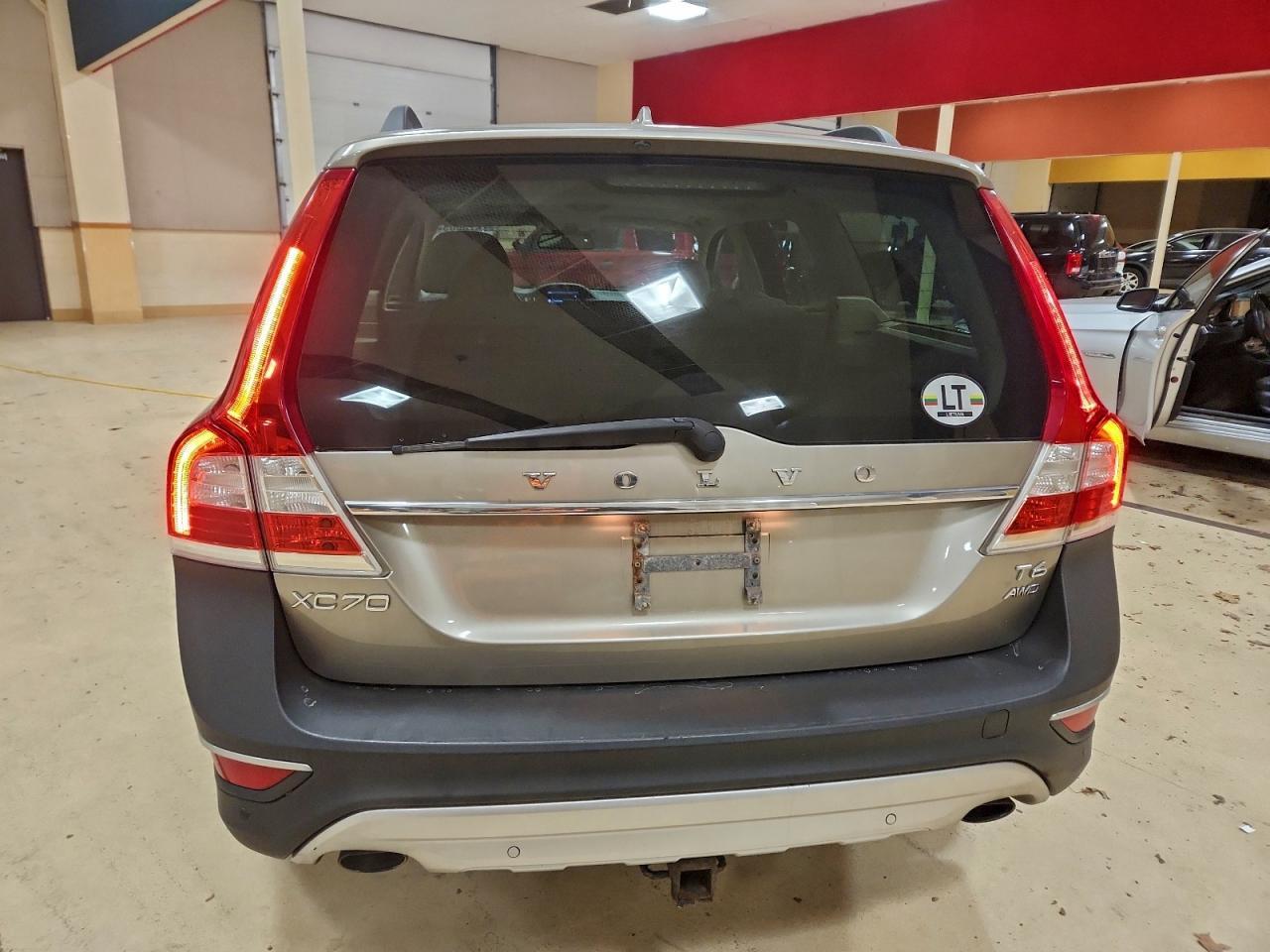 2014 VOLVO XC70