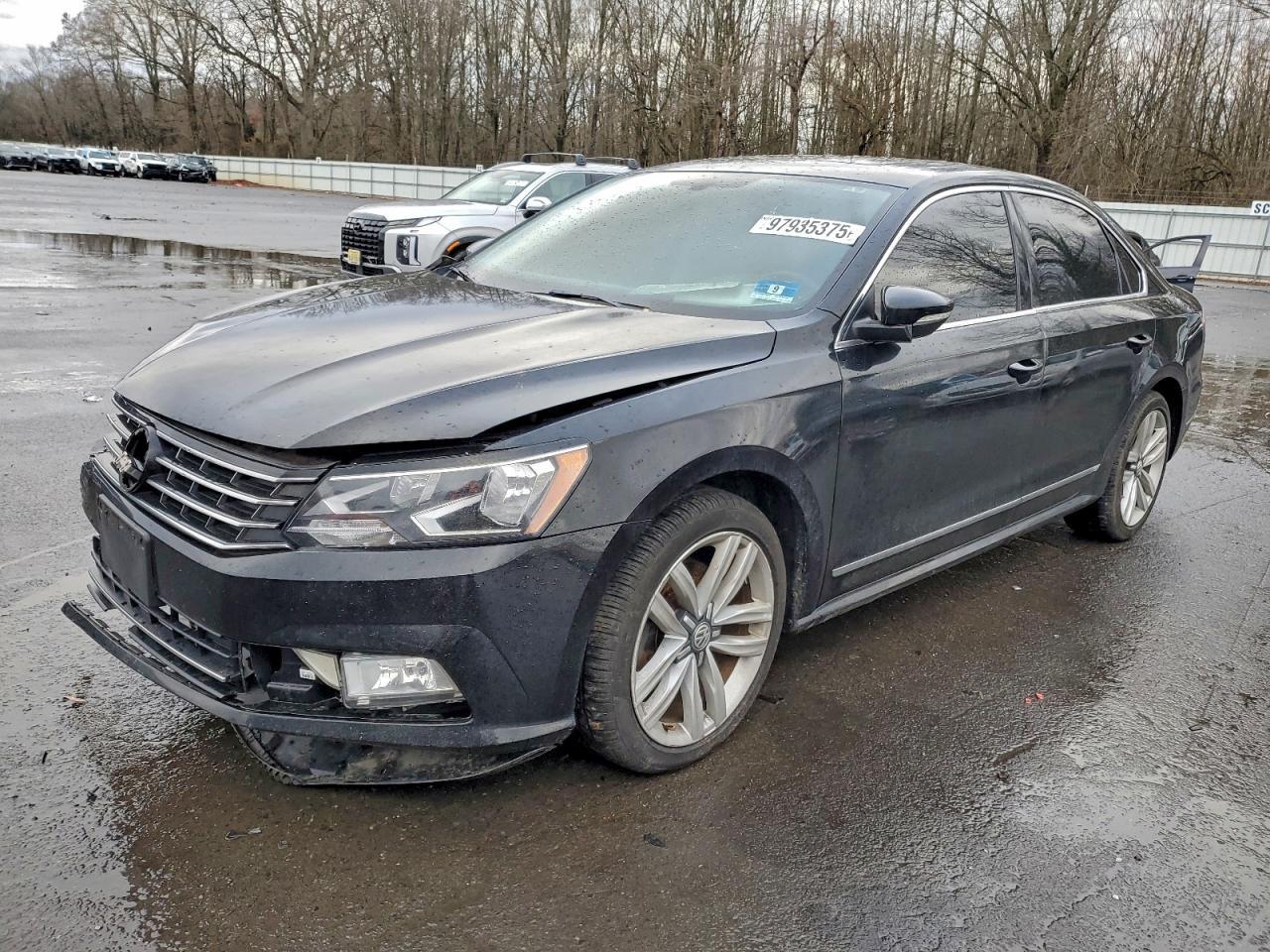2016 VOLKSWAGEN Passat