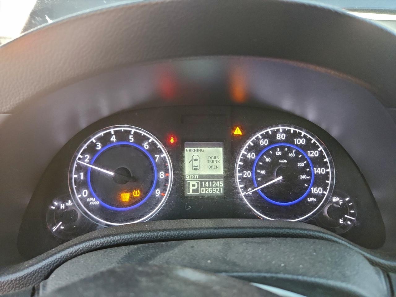 2011 INFINITI G25