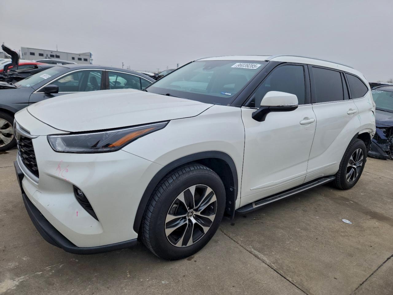 2021 TOYOTA HIGHLANDER