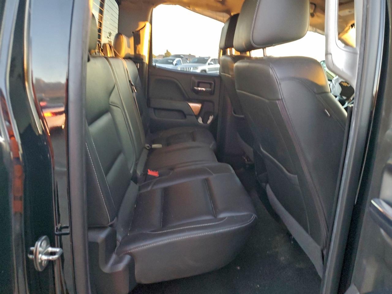 2018 CHEVROLET Silverado