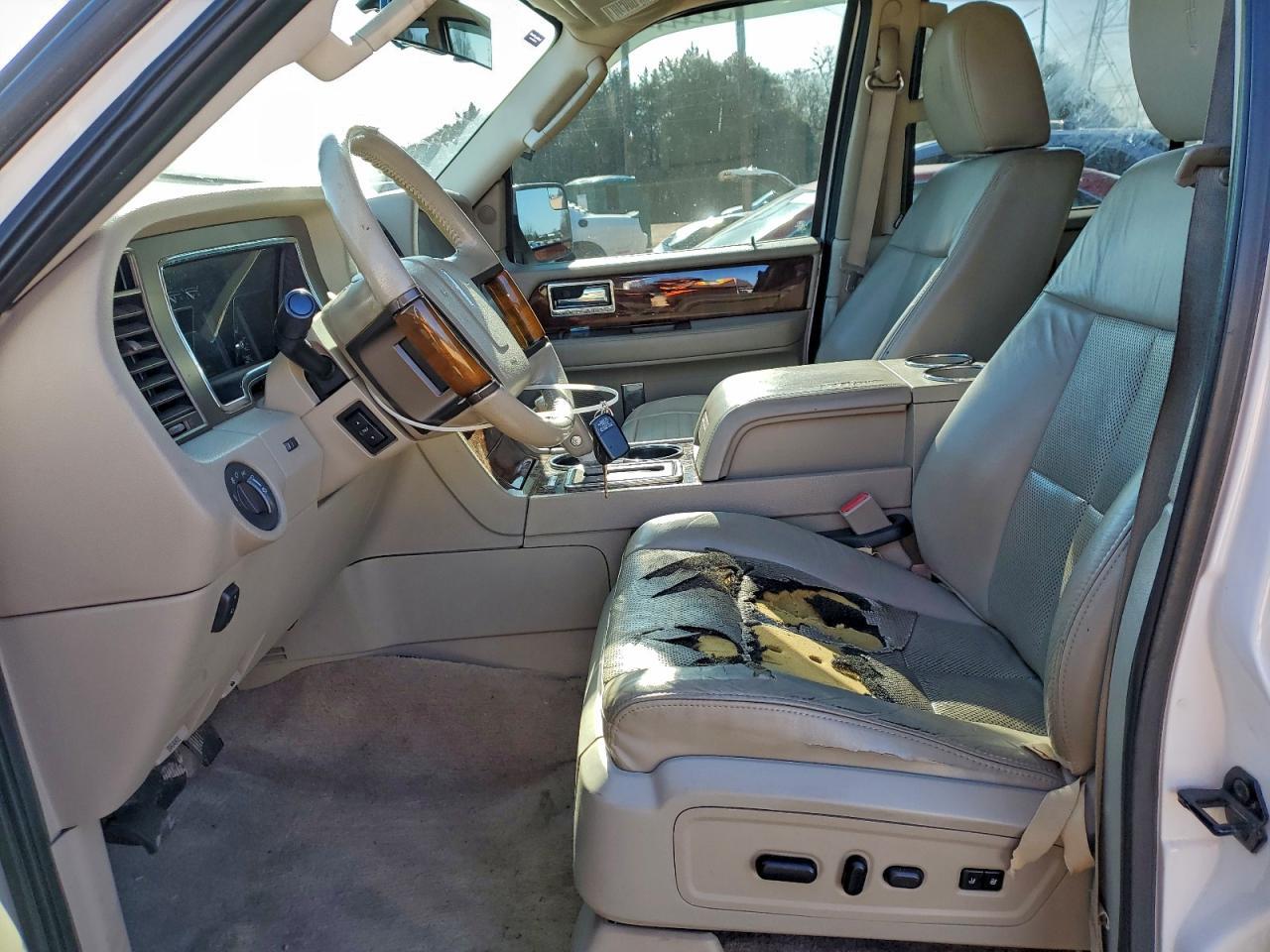 2012 LINCOLN Navigator