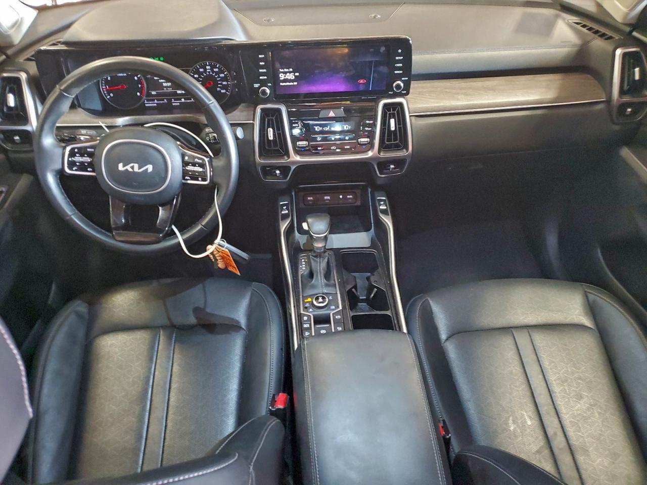 2022 KIA SORENTO