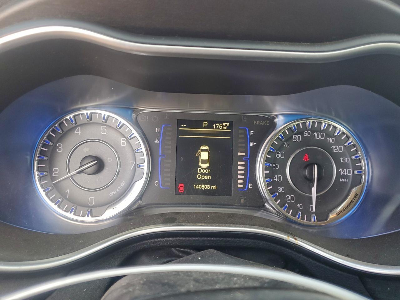 2016 CHRYSLER 200