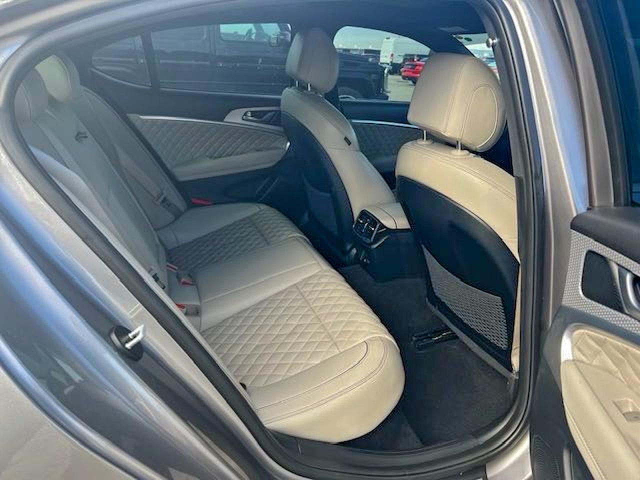 2022 GENESIS G70