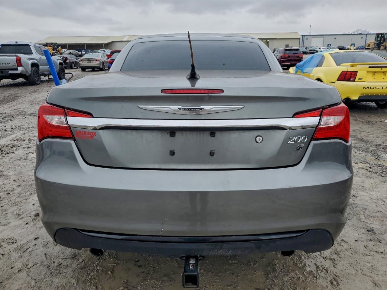 2012 CHRYSLER 200