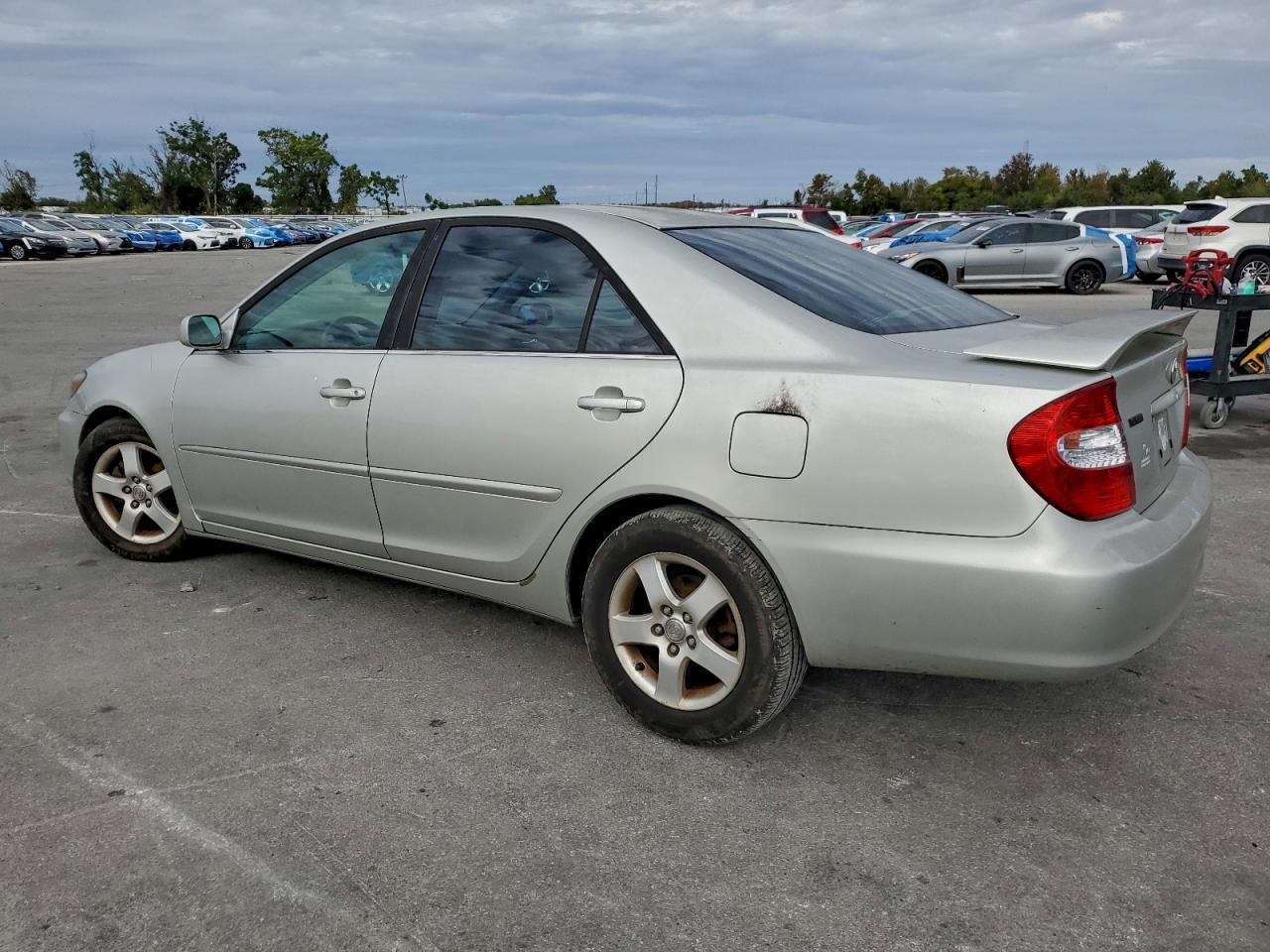 2002 TOYOTA CAMRY