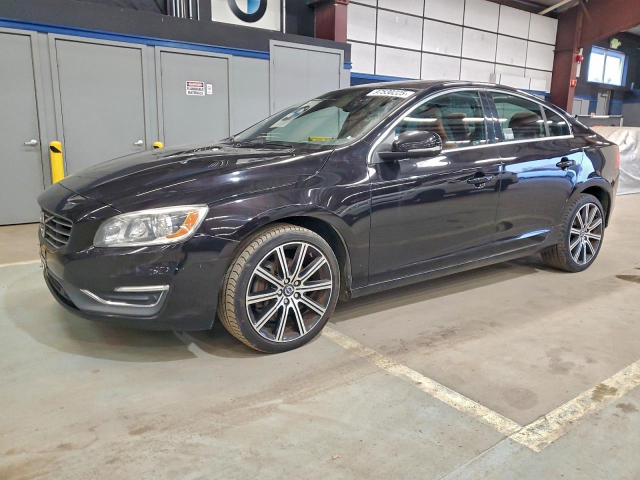 2015 VOLVO S60
