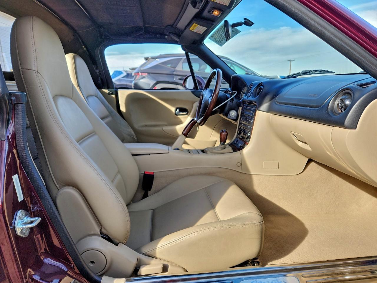 2000 MAZDA MX-5 Miata